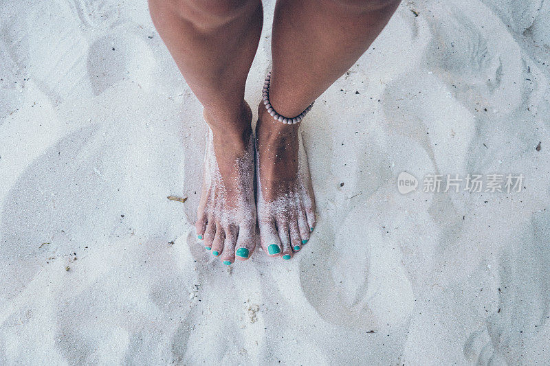 沙中的脚，马尔代夫
