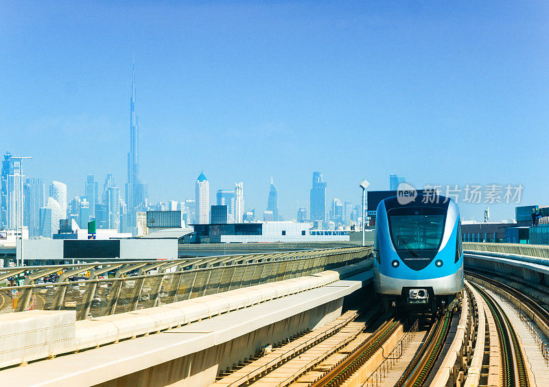 从迪拜市中心到哈利法塔的地铁和轨道