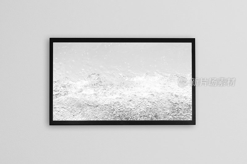 黑色相框或智能电视与水主题与灰色墙纸的背景墙