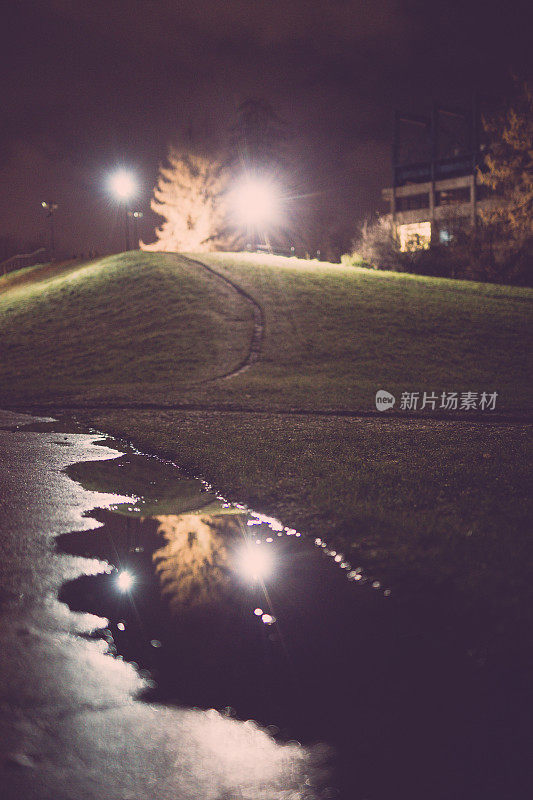 水坑，公园，夜，山