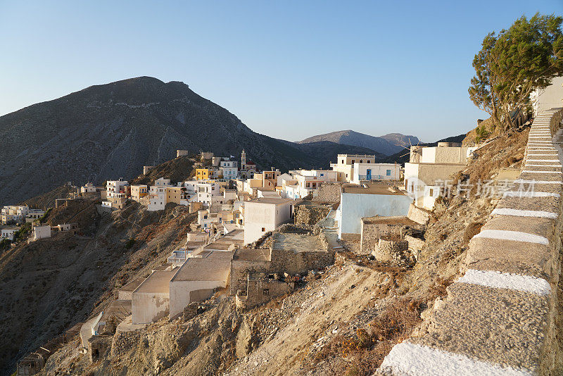 奥林波斯的山村