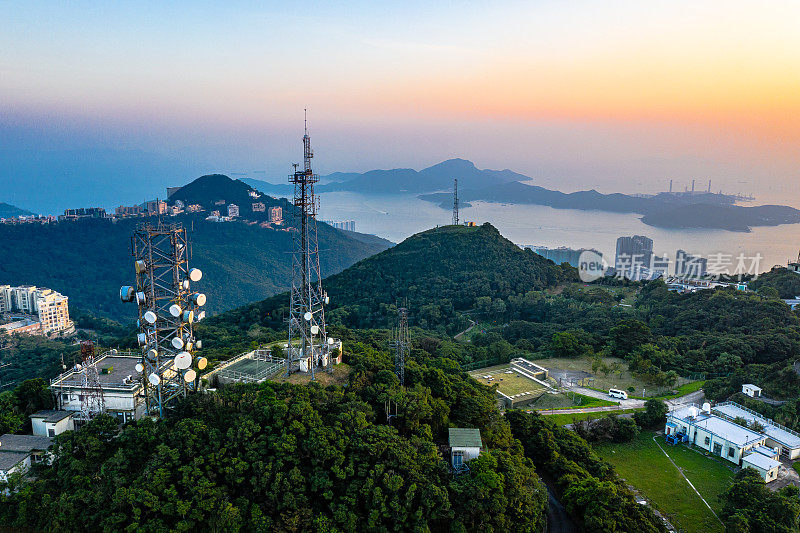 日落时分，香港太平山电台