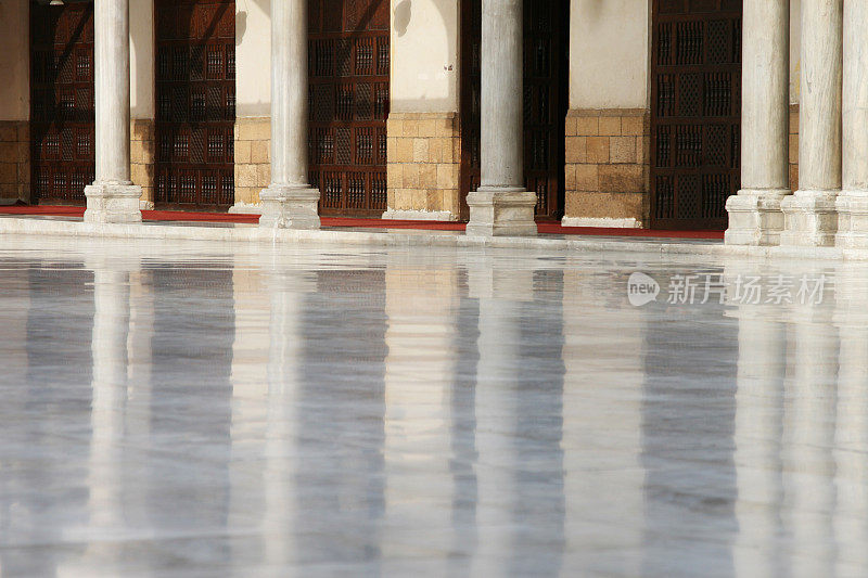 爱资哈尔清真寺庭院