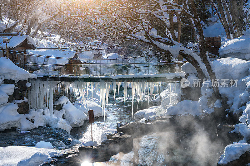 日本冬天的美丽景色