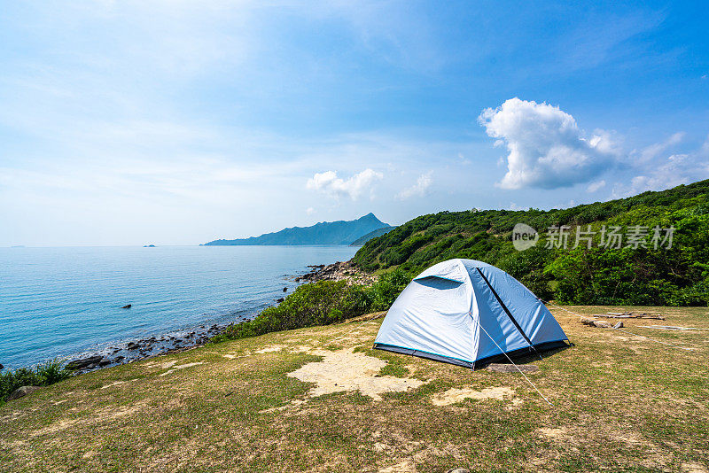 香港草岛的露营帐篷