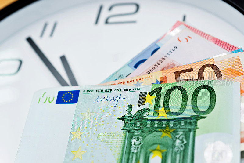 钟面上的欧洲货币