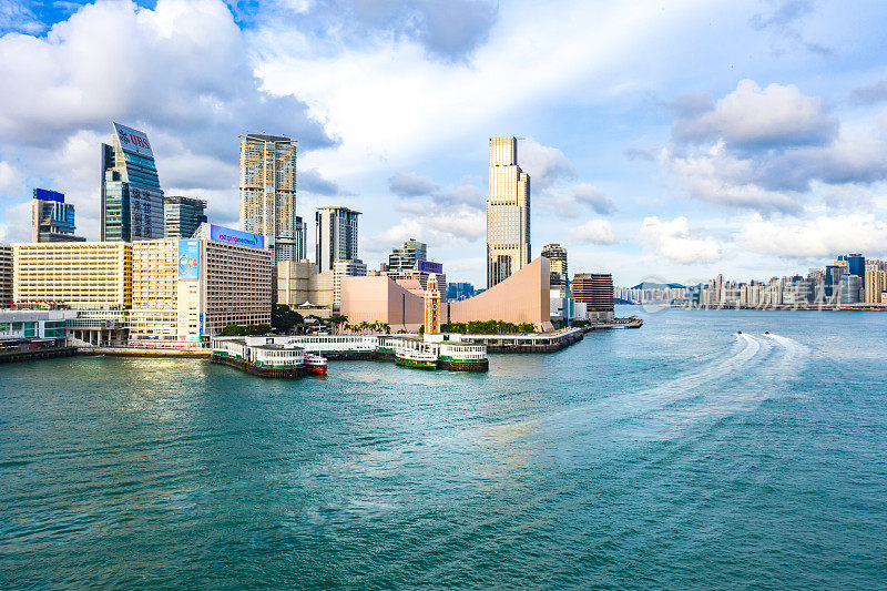 天星小轮在香港海港