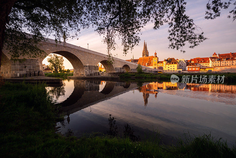 全景斯泰纳Brücke(石桥)德国巴伐利亚雷根斯堡