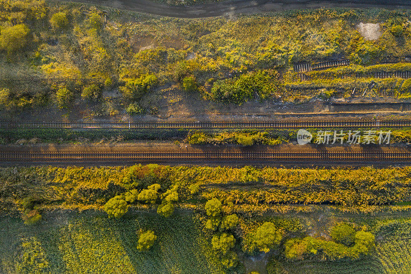 上午铁路鸟瞰图