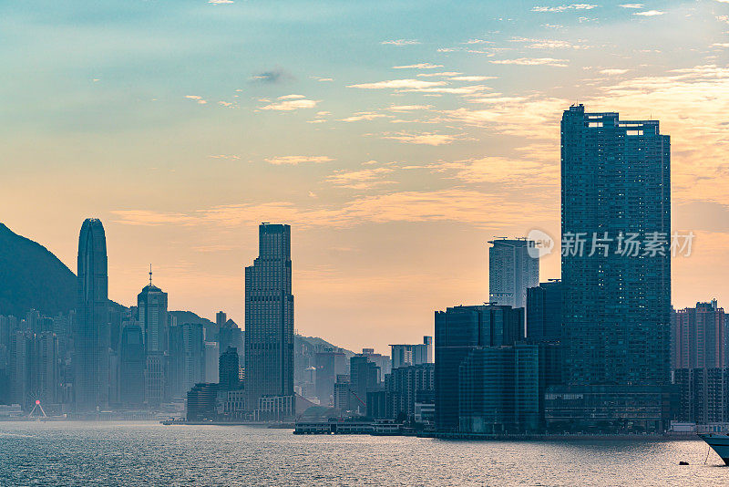 日落时的香港维多利亚港