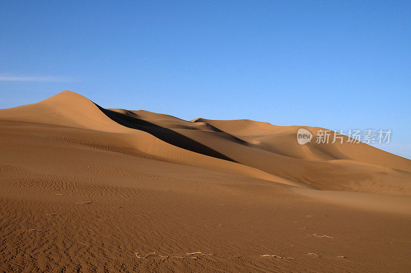 巴丹吉林沙漠沙丘，中国内蒙古
