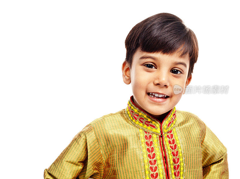 头和肩膀的印度男孩的孩子在白色