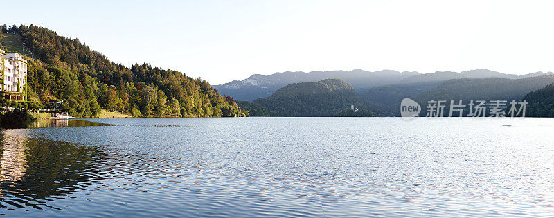 斯洛文尼亚的流血湖全景