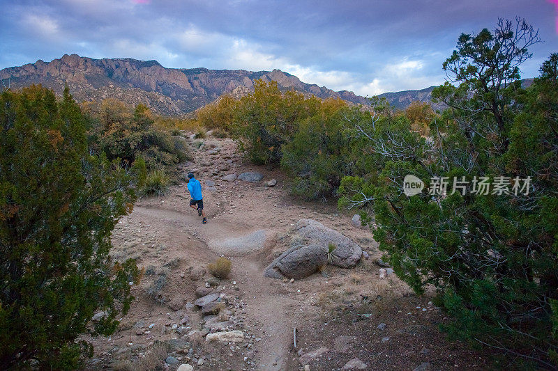 越野跑是人类自然运动