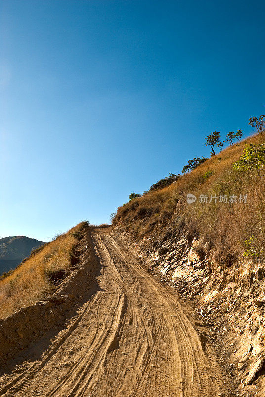 上山的路