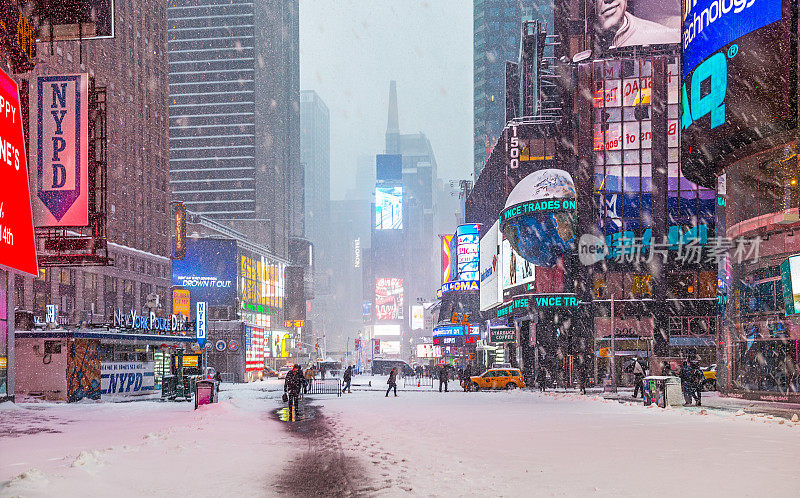 时代广场的暴风雪