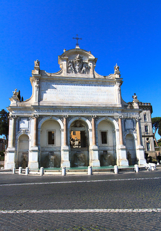 意大利罗马加里波第大道上的巴洛克式喷泉