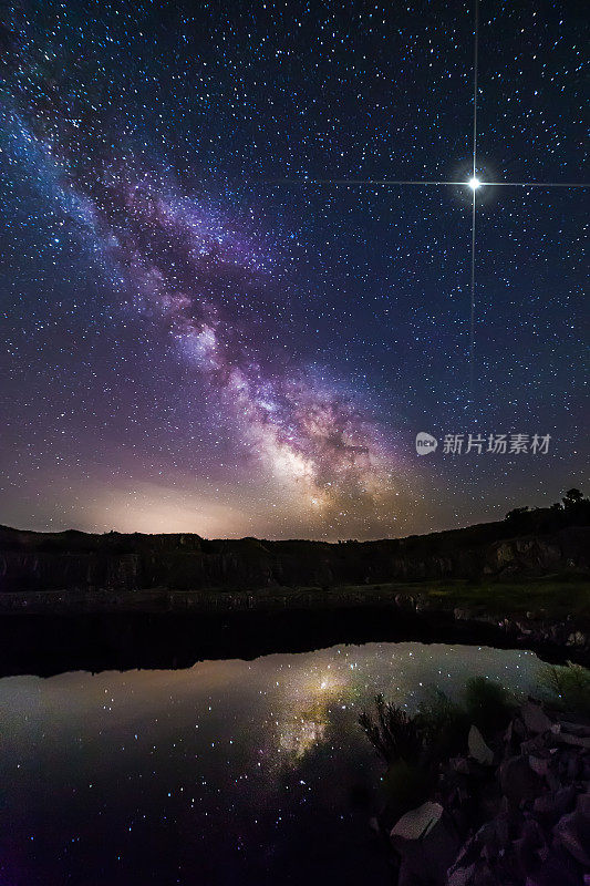 惊人的穗发光幸运星银河系星夜