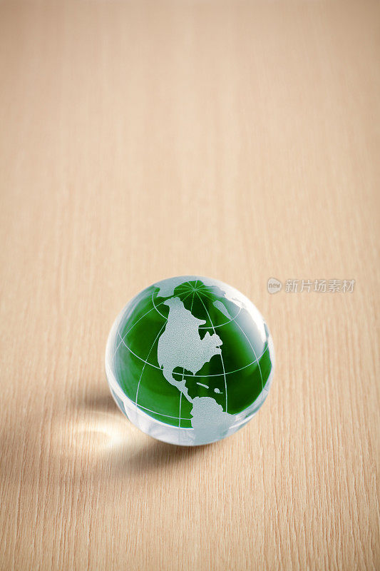 全球绿色玻璃