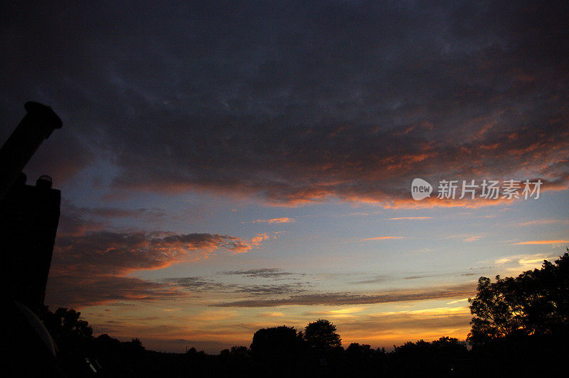 季节的天空看