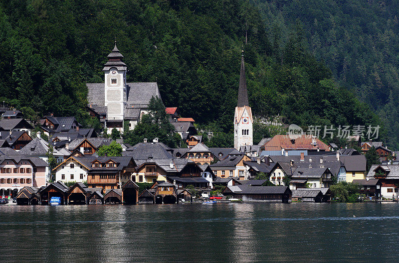 美丽的奥地利湖边村庄哈尔斯塔特在萨尔茨卡默古特地区