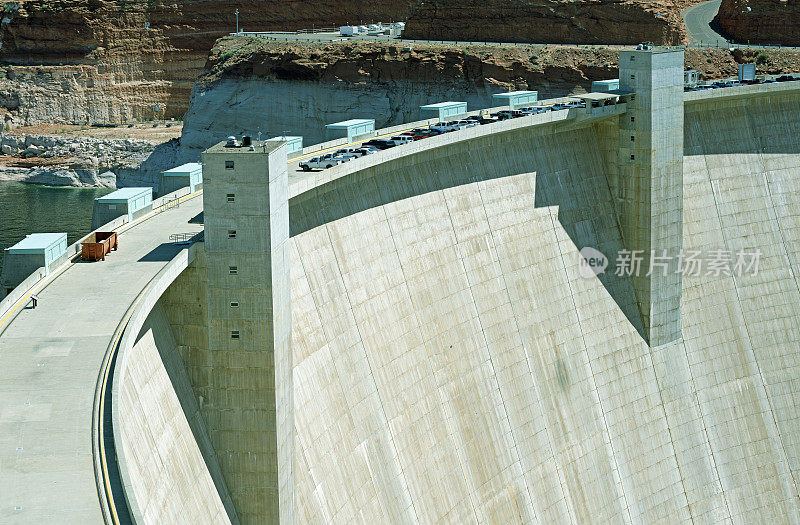 格伦峡谷大坝和鲍威尔湖水库在亚利桑那州