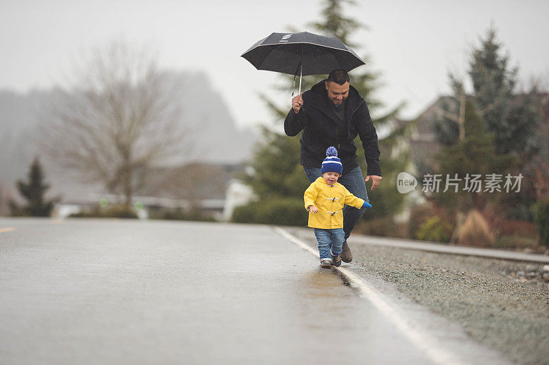 雨中漫步