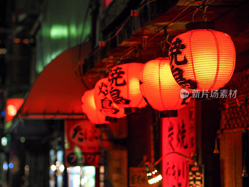 京都晚上的红灯笼