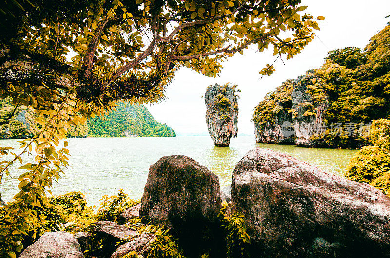 泰国自然和岩石岛在普吉岛，泰国