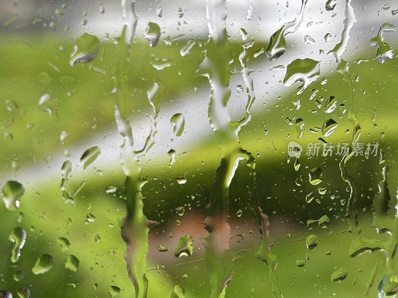 潮湿和雨天