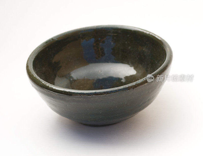 孤立的陶瓷碗