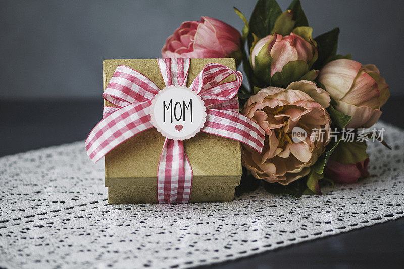 母亲节或生日礼物用牡丹花束