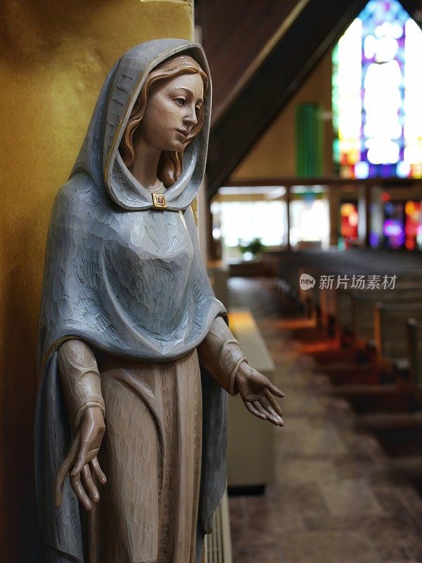 木雕圣母玛利亚天主教教堂雕像