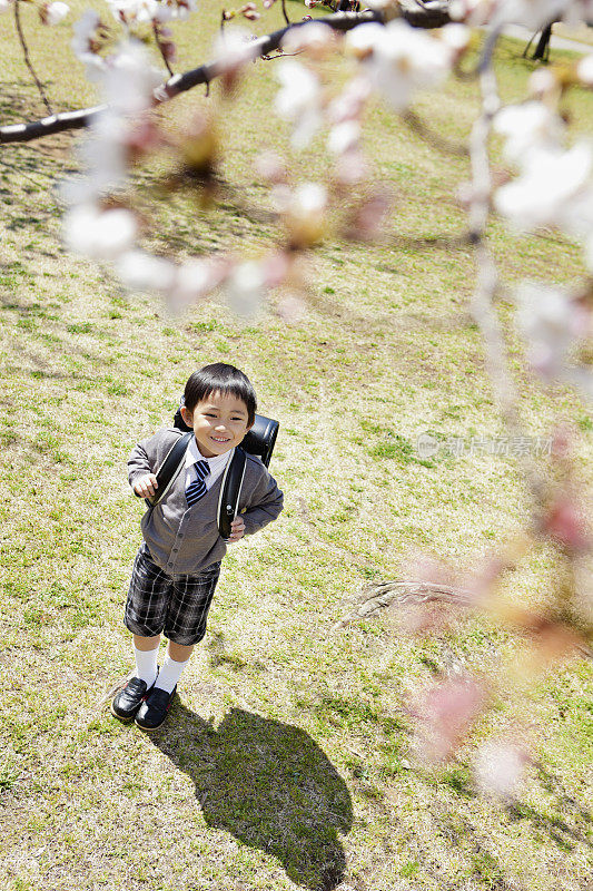 小学的男孩