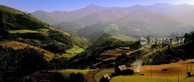 庇里牛斯山