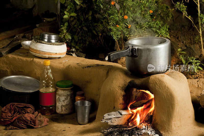 印度农村的厨房。