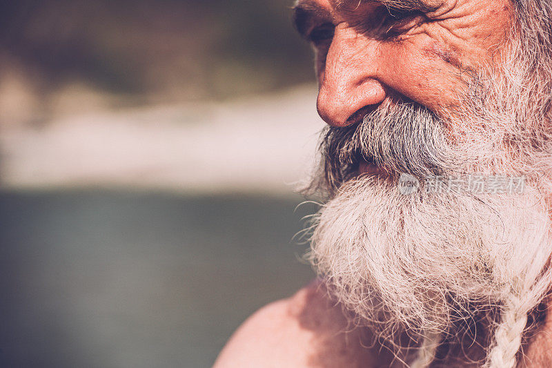 一位白发老人的肖像，胡须和小胡子索卡河，斯洛文尼亚