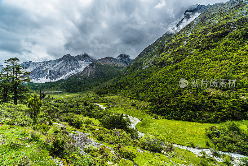 四川稻城亚丁景区