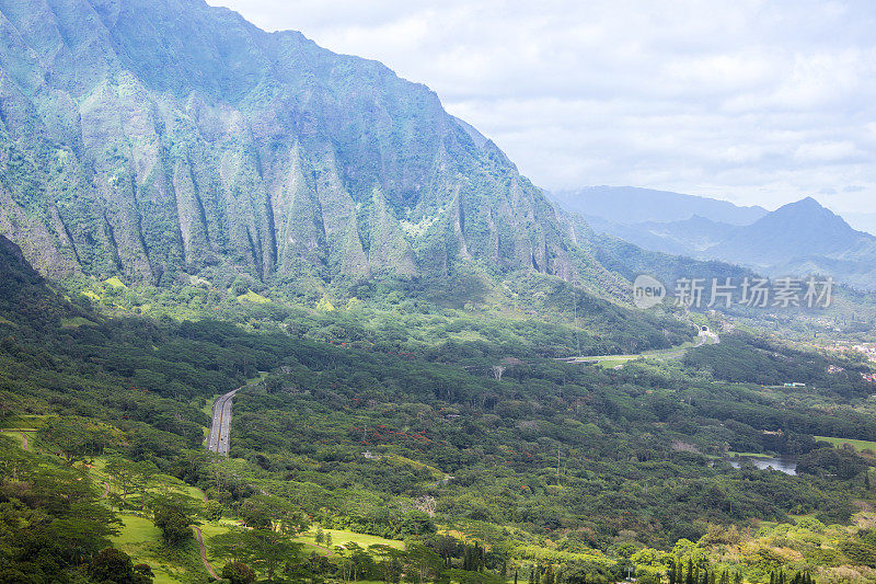 夏威夷瓦胡岛的库劳山，从巴利瞭望台观看