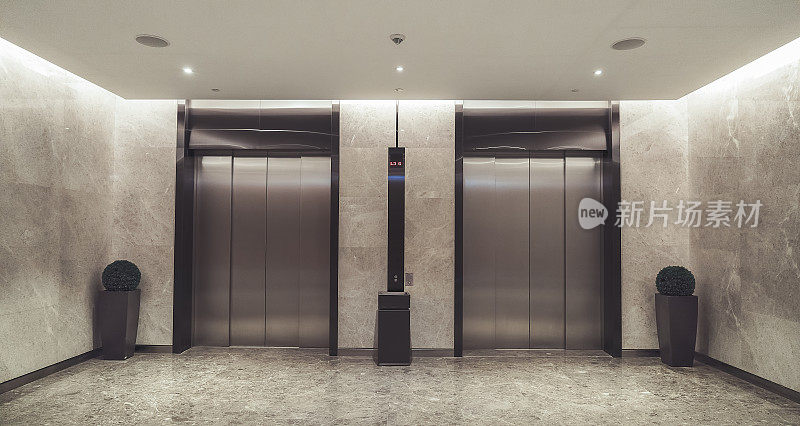 酒店电梯