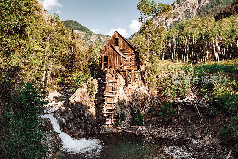 科罗拉多州的废弃小屋