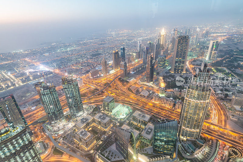 迪拜夜景鸟瞰图