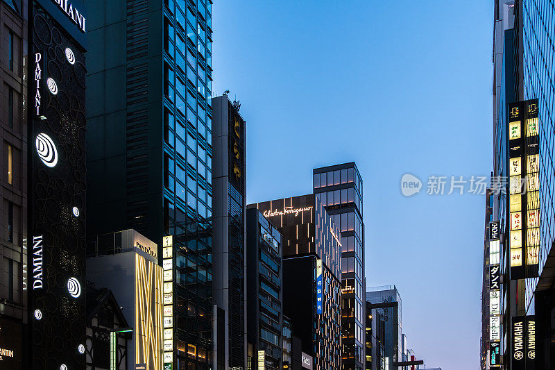 日本东京银座大街美丽的夜晚
