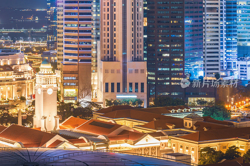 克拉克码头区广角拍摄新加坡著名的滨海湾区周围的风景，新加坡一个受欢迎的旅游景点。