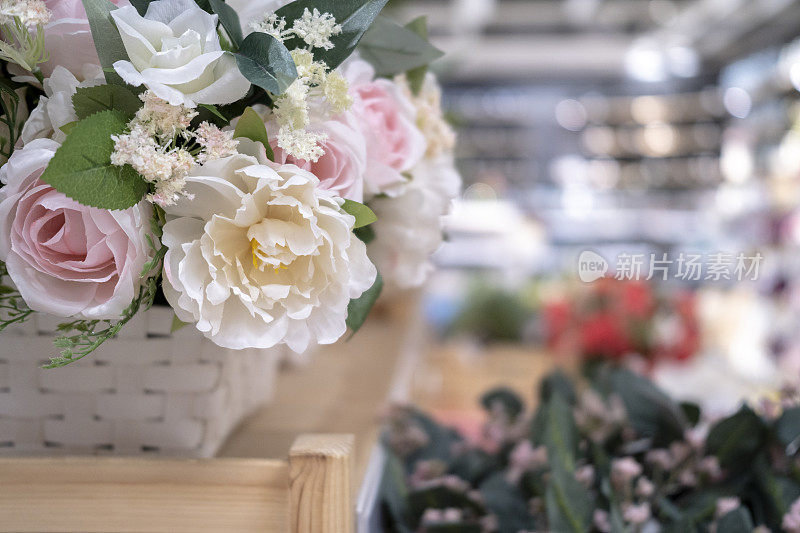 店内装饰鲜花