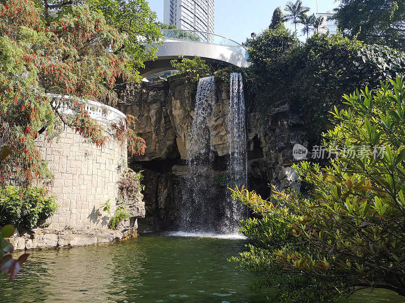 金钟香港公园的瀑布