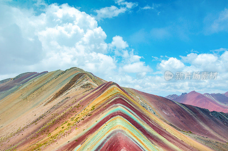 秘鲁库斯科地区的Vinicunca山。蒙大拿德西特彩色山，或彩虹山是世界闻名的旅游景点在南美洲