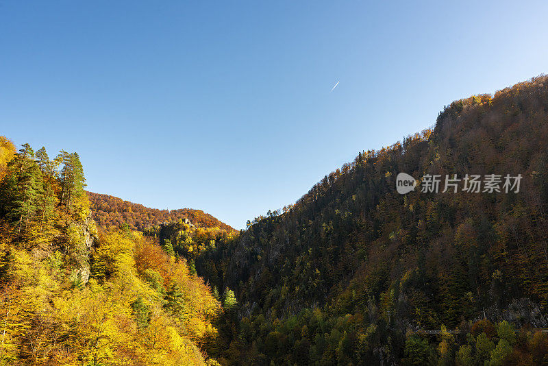 特兰西瓦尼亚的秋天。喀尔巴阡山脉