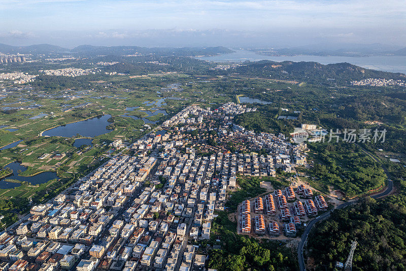 农村绿地和低层密集住宅