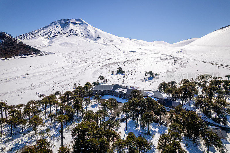 火山脚下的滑雪胜地